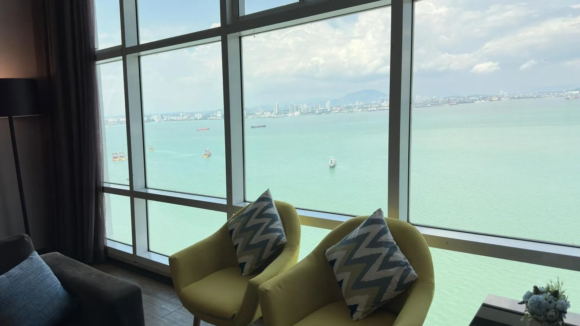 Stunning Seaview Duplex George Town Maritime Suites 0*,  מלזיה