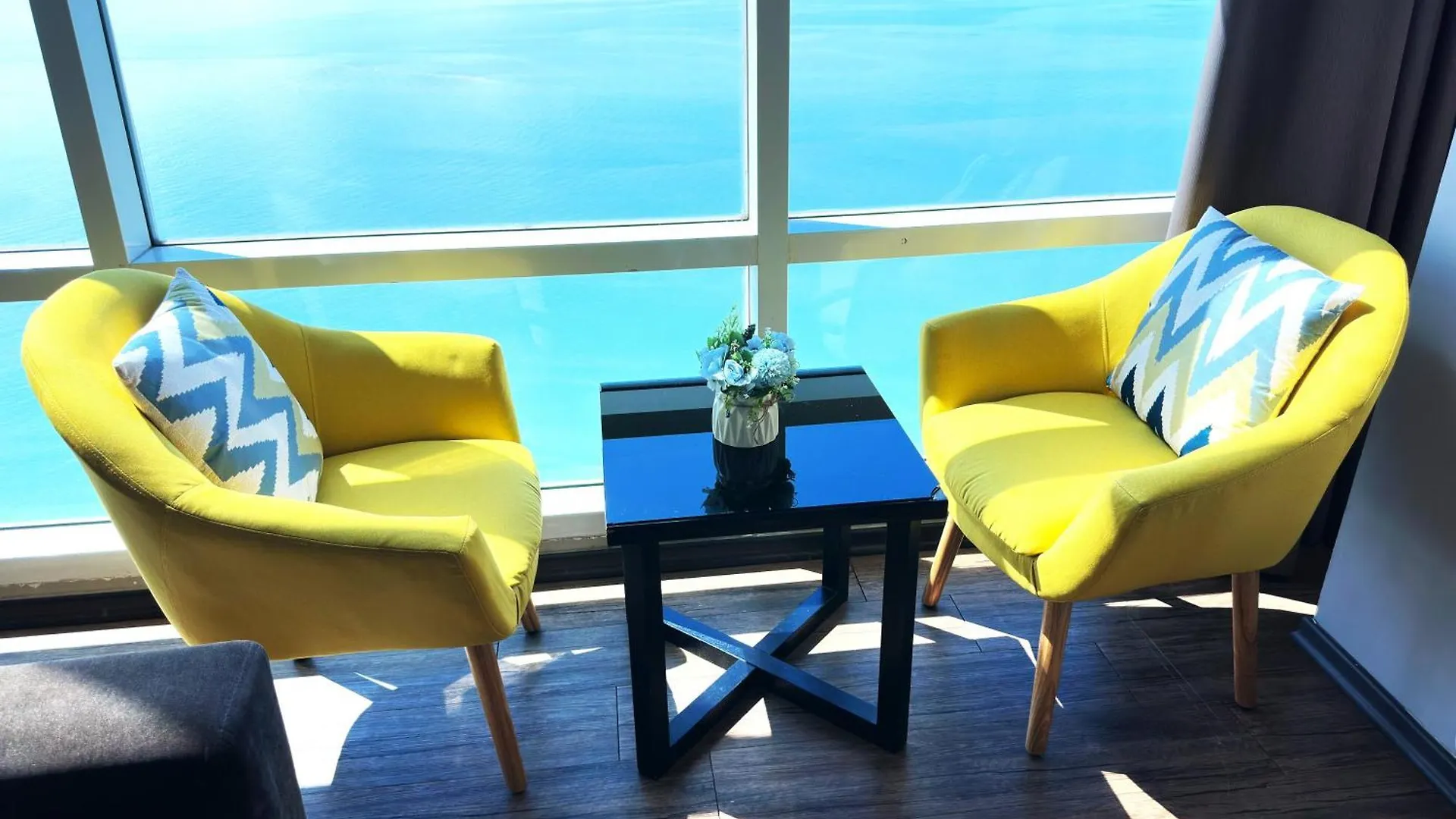 Stunning Seaview Duplex George Town Maritime Suites דירה