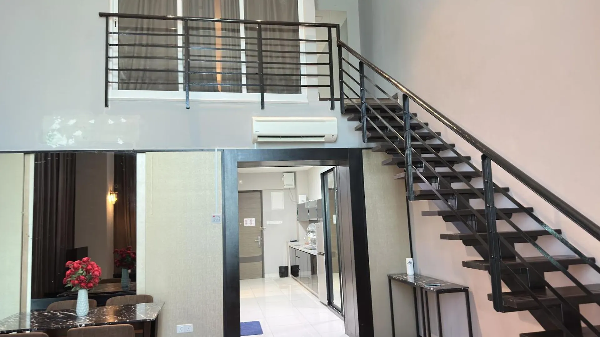 Stunning Seaview Duplex George Town Maritime Suites