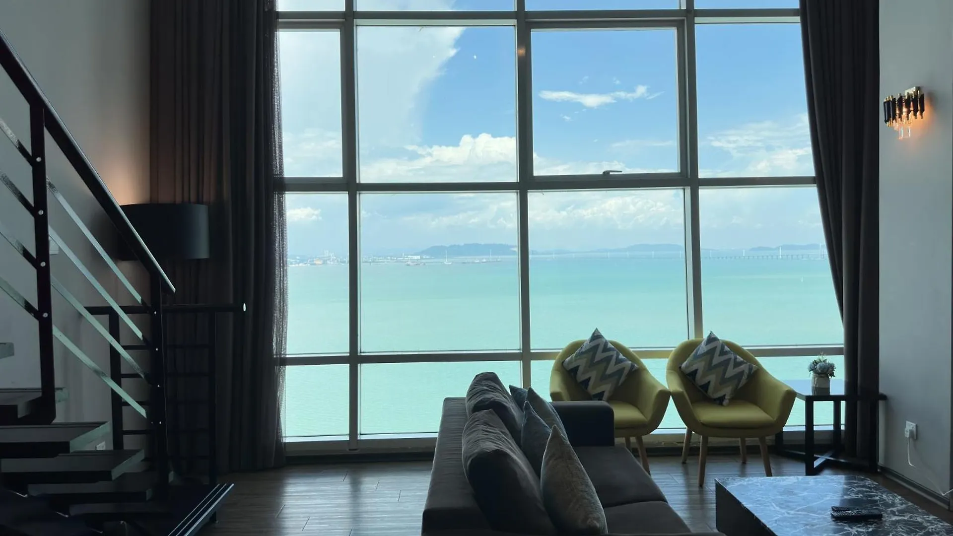 Stunning Seaview Duplex George Town Maritime Suites Lägenhet